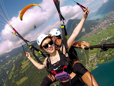 Cofanetto Volo in parapendio tra i cieli di Bergamo per 1 persona