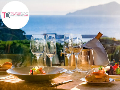 Cofanetto regalo Pranzo con vista sulla riviera ligure: menù gourmet di 3 portate a Sestri Levante