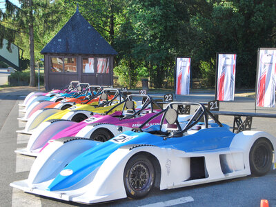 Stage de pilotage : 6 tours sur le circuit de Lohéac en Sport Proto Funyo 5