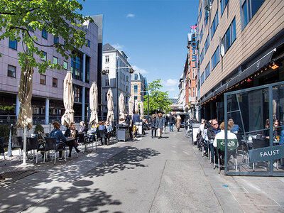 Gaveæske Gastronomi for 2 på Café Faust: Frit valg fra menukortet