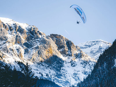 Coffret cadeau 35 minutes de parapente riches en sensations à Champéry