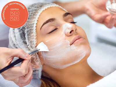 Caja regalo Centro de Belleza Amerissis: 1 tratamiento facial y 1 masaje craneal para 1 persona