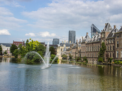 Doos Wandeling door Den Haag met hapjes voor 2 bij BiteMe Food Tours