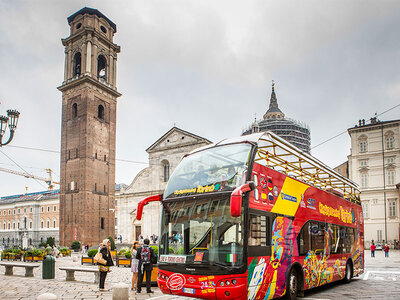 Cofanetto 2 biglietti per il Museo Nazionale dell'Automobile di Torino con bus Hop-on Hop-off