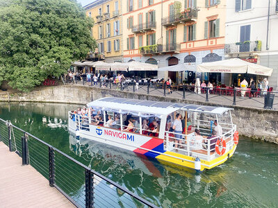 Cofanetto regalo Tour in barca alla scoperta dei Navigli e della Darsena a Milano per 2