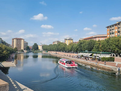 Tour in barca alla scoperta dei Navigli e della Darsena a Milano per 2