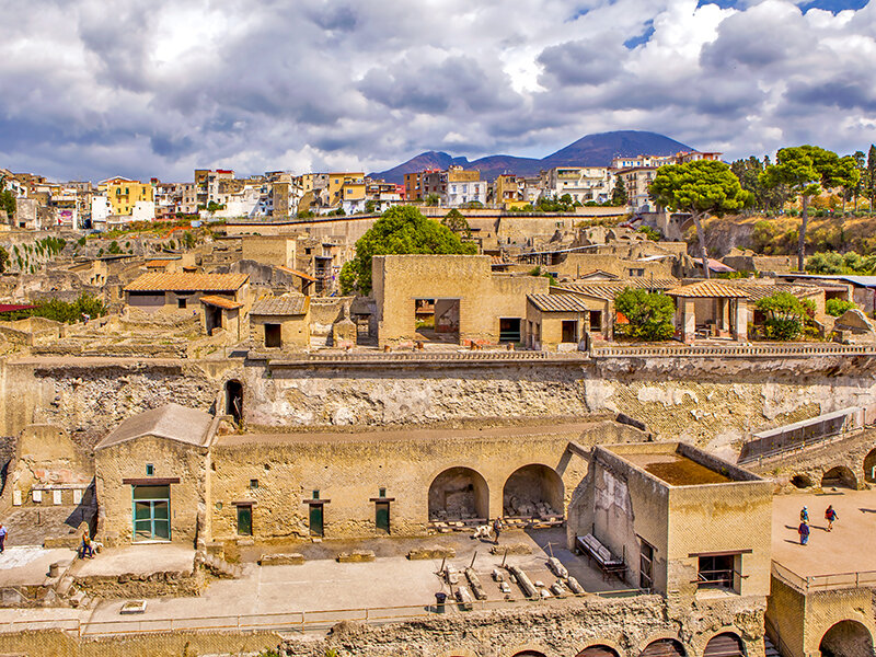 Tour giornaliero Vesuvio ed Ercolano con biglietti saltafila per 2 adulti e 1 bambino