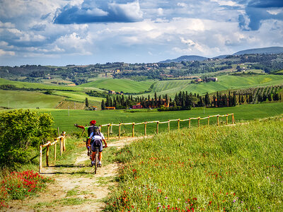 Cofanetto regalo In e-bike nella Maremma Toscana con degustazione nell’Antico Casale