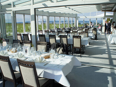 Un compleanno gourmet con 1 cena tra i panorami elvetici per 2