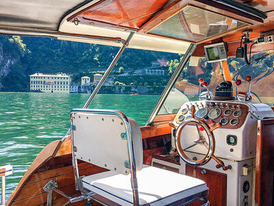 Romantische Bootsfahrt auf dem Comersee für 2 mit Chefkoch an Bord