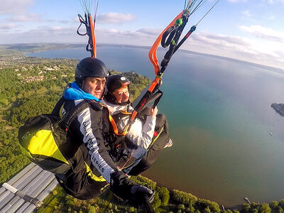 Cofanetto 1 volo in parapendio tra i cieli laziali con video per 2 persone