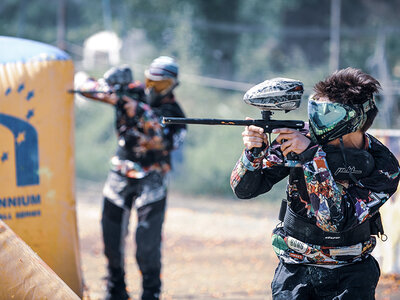 Cofanetto A colpi di… palline colorate! 1 partita di paintball a Lecco per 1