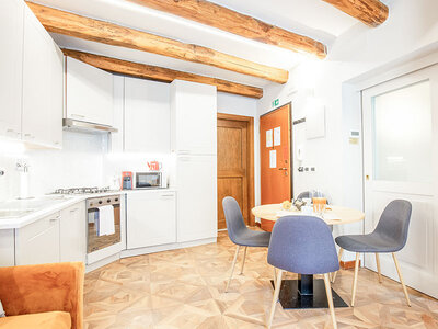 Cofanetto 1 notte in un attico con terrazza nel cuore di Bologna per 2 persone