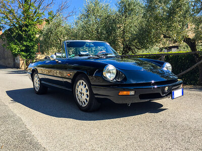 Cofanetto regalo Emozioni in auto d'epoca in Toscana: 5h con 100 km inclusi