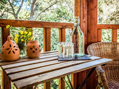 Cabanes Dosrius: 1 noche en una cabaña en un árbol con desayuno y cena