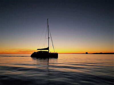 Coffret Croisière en catamaran à La Rochelle : 2h en duo au coucher du soleil