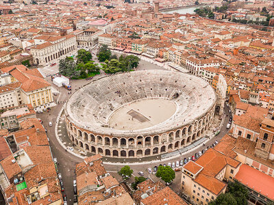 2 biglietti per l’Opera all’Arena di Verona e tour guidato della città dell’amore