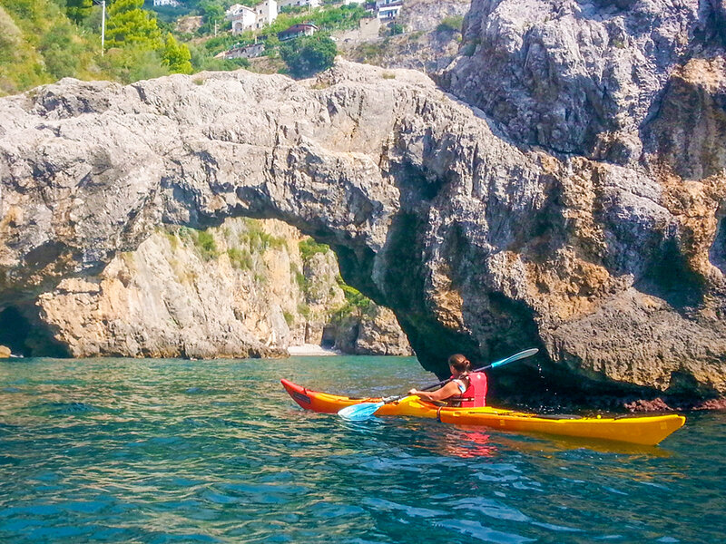 Tour in kayak lungo la Costiera Amalfitana per 1 (3h)