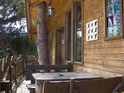 Xalet de Prades: 1 noche en casa en árbol con desayuno y spa