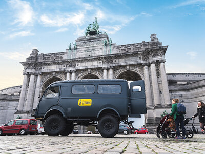 Coffret cadeau Visite insolite de Bruxelles en ambulance vintage avec dégustation de bières pour un groupe de 10