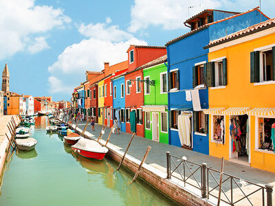 Cofanetto regalo Giro in barca tra le isole di Murano, Burano e Torcello per 3 adulti