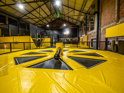 Entrée au parc à trampolines pour 3 personnes avec boisson