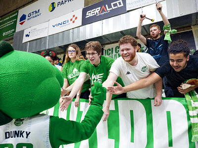 Coffret Accès VIP pour 2 à un match de basketball du Nanterre 92 avec cocktail dînatoire et goodies