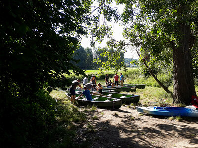 Balade en catamaran artisanal d'1h30 pour 4 près de Louvain