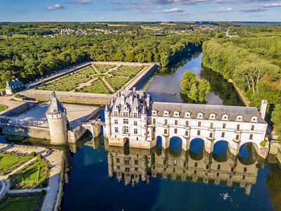 Vol en dirigeable au-dessus de Tours ou du château de Chenonceau