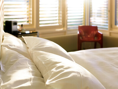 Cofanetto Fuga di 1 notte nel Canton di Jura con noleggio e-bike per 2