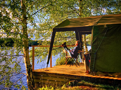 Presentbox Safaritält och kanotäventyr - upplev den svenska naturen