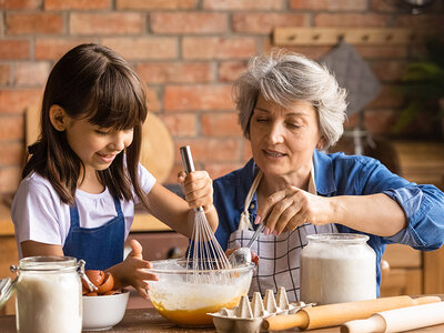 ¡Abuelos y nietos con las manos en la masa!: 1 curso de cocina con Mis Recetas