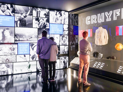 Caja regalo Visca el Barça!: 1 entrada para adulto senior en FC Barcelona Tour inmersivo y Museo para 1 persona