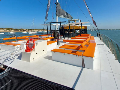 Caja Catamarán: 1 ruta marina para 2 por la costa de Cádiz