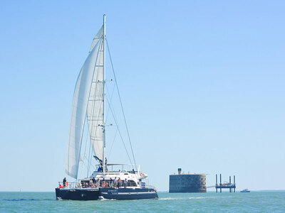 Coffret Croisière de 3h30 en catamaran pour 2 adultes et 2 enfants au fort Boyard