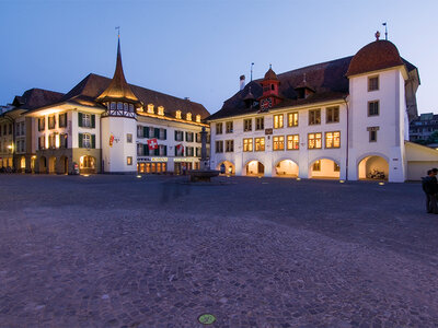 Box Romantischer Aufenthalt in einem Zimmer mit Aussicht, mit Dinner und Prosecco für 2 Personen in Thun
