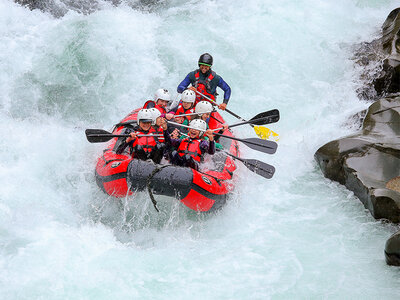 Cofanetto Escursione panoramica di Rafting a Bagni di Lucca per 1 persona