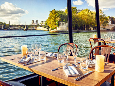 Croisière sur la Seine à Paris avec déjeuner pour 2