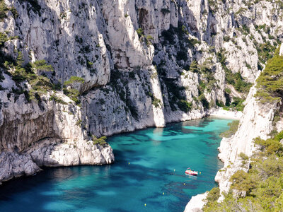 Excursion en bateau de 3h dans les calanques au coucher du soleil avec rosé