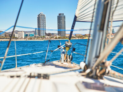 Caja regalo Paseo en catamarán al atardecer en Barcelona para 2 personas