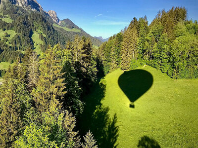 Vol en montgolfière proche du lac d'Annecy et de sa région