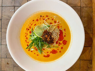 Pranzo con menù degustazione di 5 portate a Lucca