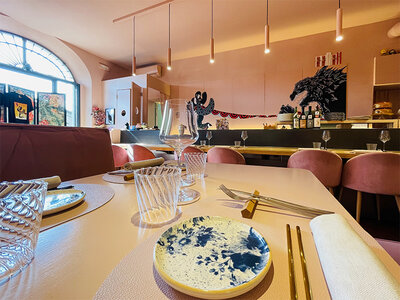 Cofanetto regalo Pranzo con menù degustazione di 5 portate a Lucca