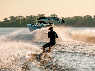 Geschenkbox Wakeboarding, Wakesurfing oder Wasserski auf dem Bodensee