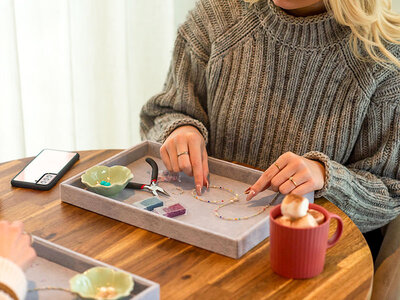 Boks Lav dit eget smykke hos Smykling for 2 personer