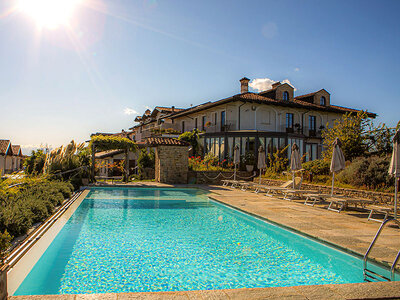 Cofanetto Inebriante soggiorno di 1 notte con vinoterapia nelle Langhe