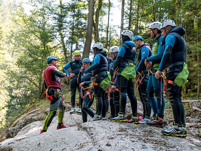 Canyoning-Abenteuer im Tessin für Adrenalinjunkies