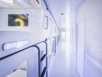 Oltre il cosmo: 2 notti futuristiche nel primo Capsule hotel a Madrid