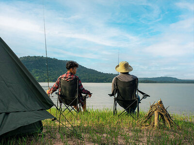 Gaveæske Ferie for lystfiskere: 3 dage ved Limfjorden hos Hvalpsund Færgekro