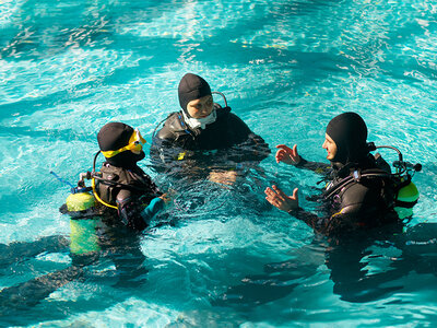 Caja Bautismo de buceo en piscina para 2 personas en Madrid